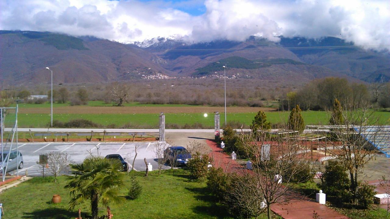Hotel Konstantina Rodopoli ภายนอก รูปภาพ