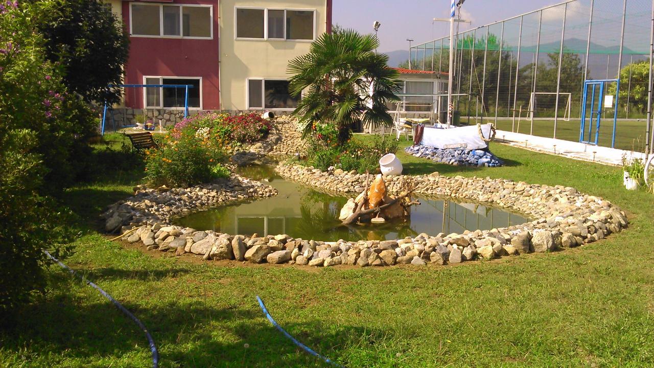 Hotel Konstantina Rodopoli ภายนอก รูปภาพ