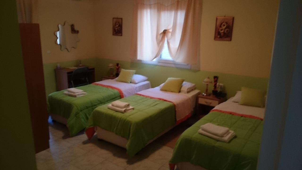 Hotel Konstantina Rodopoli ภายนอก รูปภาพ